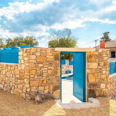 Stone House Zara With Jacuzzi Vikendica *