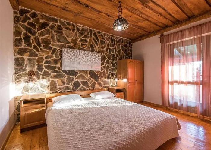 Stone House Zara With Jacuzzi Sukošan