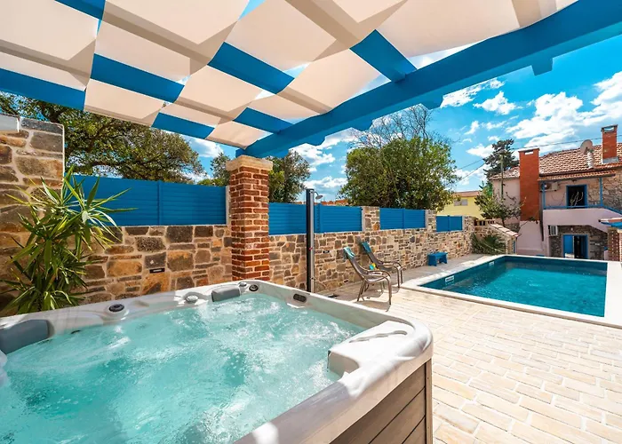 Stone House Zara With Jacuzzi Casa vacanze