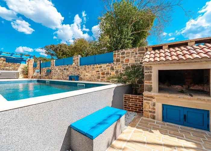 Stone House Zara With Jacuzzi * Sukošan