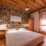 Stone House Zara With Jacuzzi Sukošan