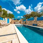 Stone House Zara With Jacuzzi Tatil Evi