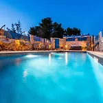 Tatil Evi Stone House Zara With Jacuzzi Sukošan