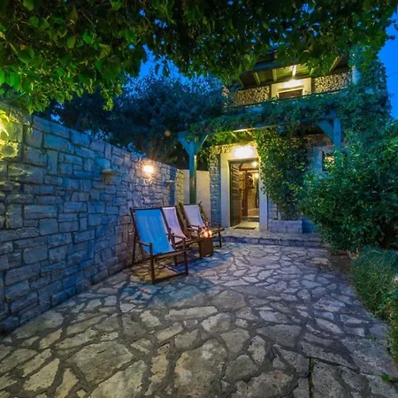 Stone House Zara With Jacuzzi Holiday home Sukosan