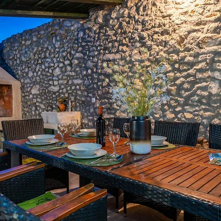 Stone House Zara With Jacuzzi Sukosan