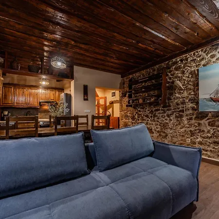 Stone House Zara With Jacuzzi Holiday home *
