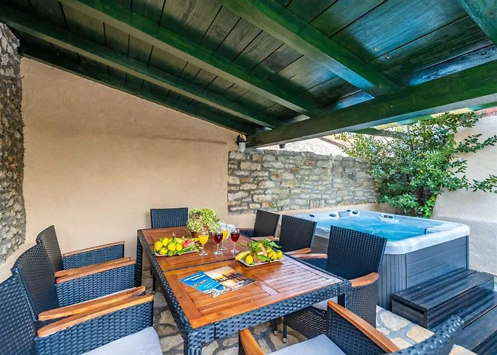 Stone House Zara With Jacuzzi *