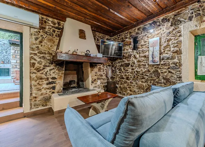 בית נופש Stone House Zara With Jacuzzi