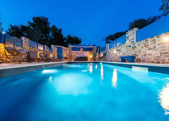 Stone House Zara With Jacuzzi Tatil Evi